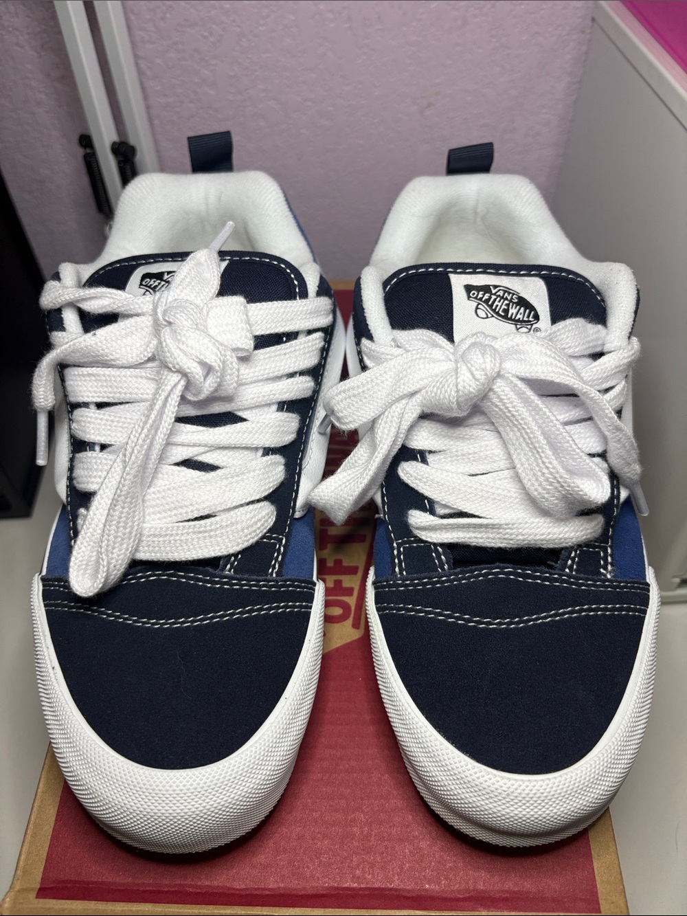 Vans Knu Skool Kids Navy and White Woman S7.5 used
